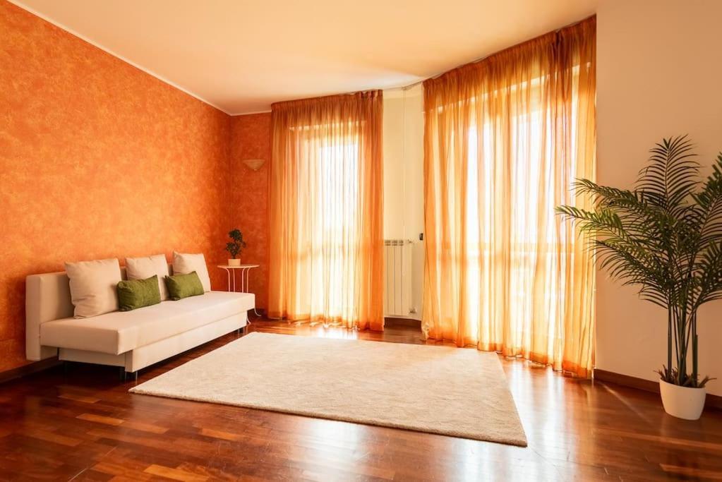 Attico Vicino Milano, Mxp, Rho Fiera Apartment Busto Arsizio Exterior foto